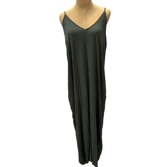 NWT Sage Green Tank Top long Dress By LOVESTITCH ,Loungewear with pockets, Roomy - Picture 1 of 11